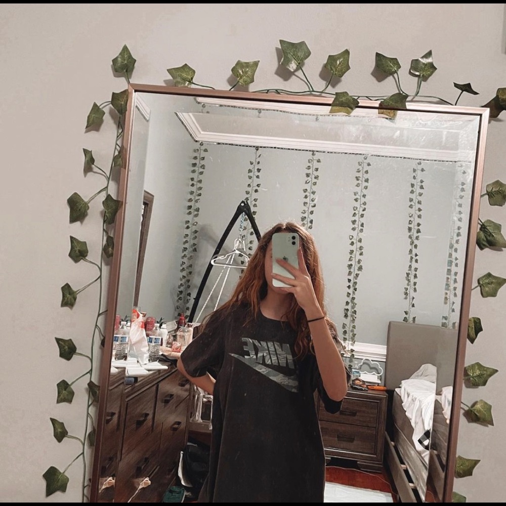 nike t shirt
